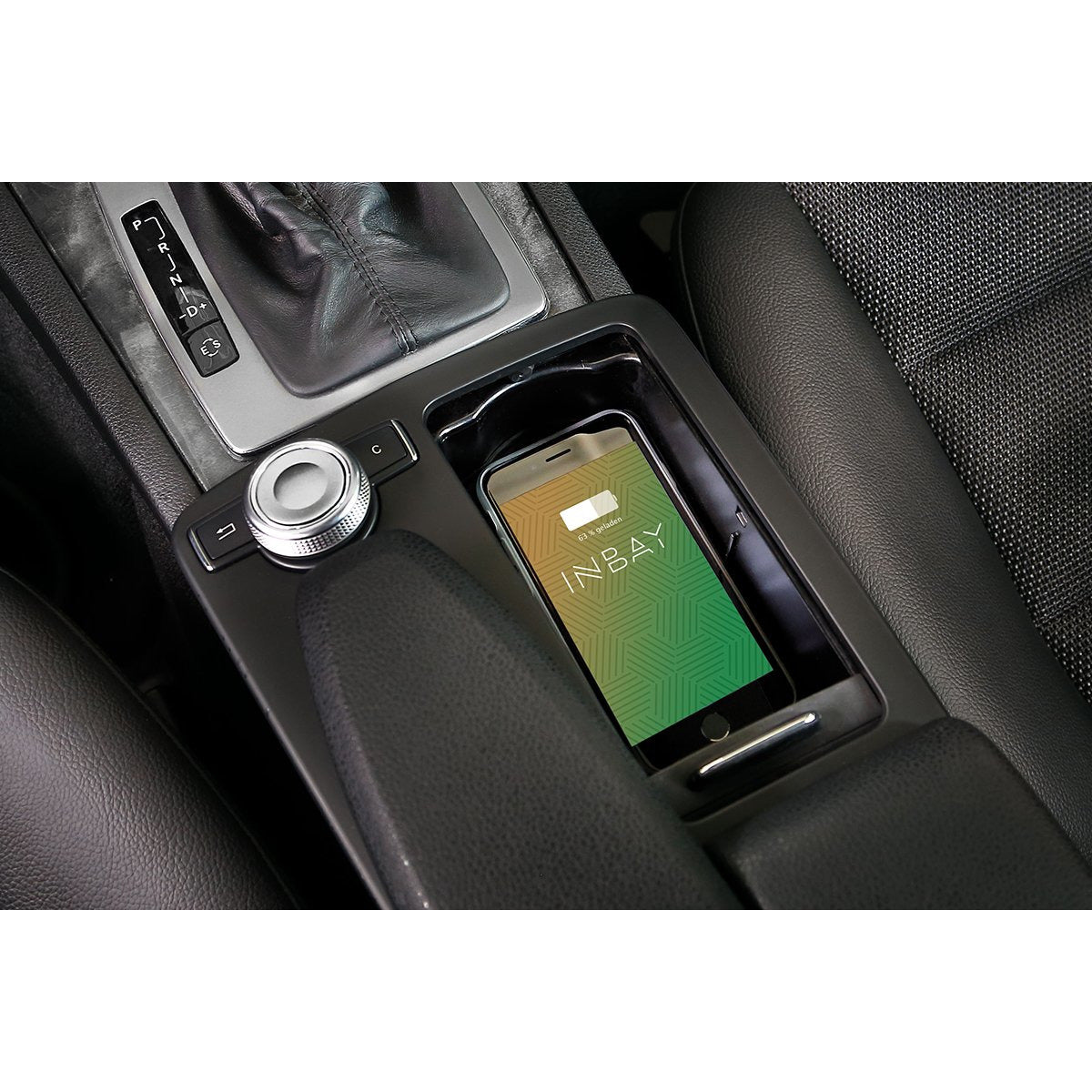 Mercedes Wireless Phone Charger - Main Image